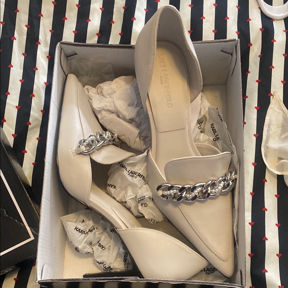Karl Lagerfeld Cream Heels with Sleek Design